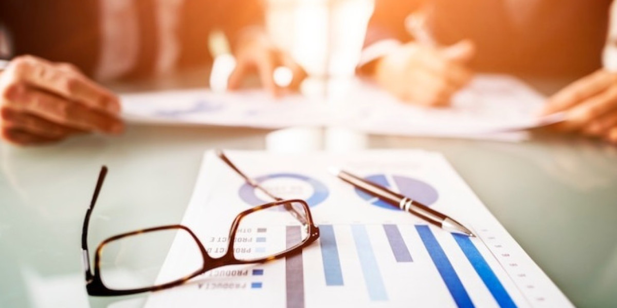 Age-Related Macular Degeneration (AMD) Disease Market Sector Insights: Market Distribution, Scale, Developments, Forecas