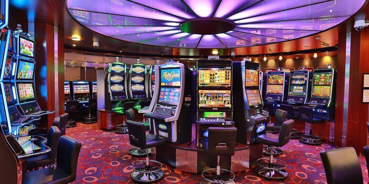 What Are Live Dealer Casinos and How Do They Work?